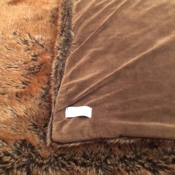 Restoration Hardware Coyote Luxe Faux Fur Throw - Picture 7 of 12